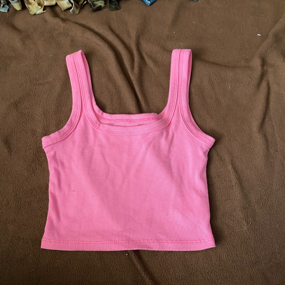 pink tank